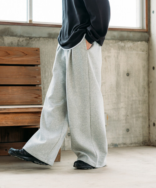 FREAK'S STORE（フリークスストア）の「限定展開 ワイドシルエット ボンディング スウェットパンツ（スウェットパンツ・メンズ・ブラック/チャコールグレー/グレー・SMALL/MEDIUM/LARGE）」の14枚目の写真