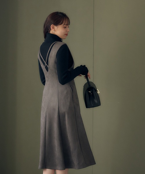 12Twelve Agenda(トゥエルブ アジェンダ)の「前後2wayフェイクスエードZIPフレアジャンスカ(ジャンパースカート・レディース・チャコールグレー/ブラウン/サックスブルー/グレイッシュベージュ・M)」の18枚目の写真