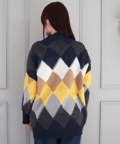CECIL McBEE(セシルマクビー)の「アーガイル柄ニットカーディガン(カーディガン/ボレロ・レディース・ネイビー/ベージュ/ブラウン/ブラック・MEDIUM)」の11枚目の写真