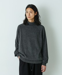 「HOTEL PALACE」 ショルダーデザインステッチタートルネックニット