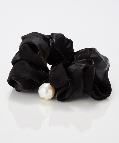 Phoebe（フィービィー）の「ボリューミーシアーシュシュ/パール/大ぶり（シュシュ・レディース・ブラック/ベージュ/グレー・FREE）」の12枚目の写真