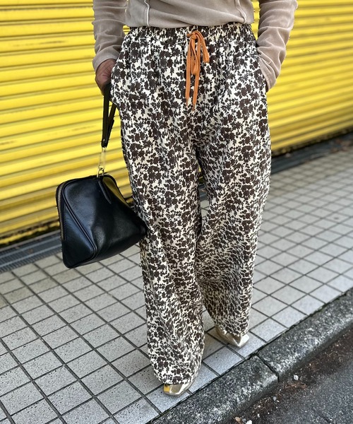 mi via loca（ミヴィアロカ）の「【アソート 】Vintageライク花柄/ドット/レオパード ワイドパンツ（その他パンツ・レディース・ネイビー/ブラウン/グレー/ベージュ・FREE）」の20枚目の写真