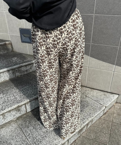 mi via loca（ミヴィアロカ）の「【アソート 】Vintageライク花柄/ドット/レオパード ワイドパンツ（その他パンツ・レディース・ネイビー/ブラウン/グレー/ベージュ・FREE）」の8枚目の写真