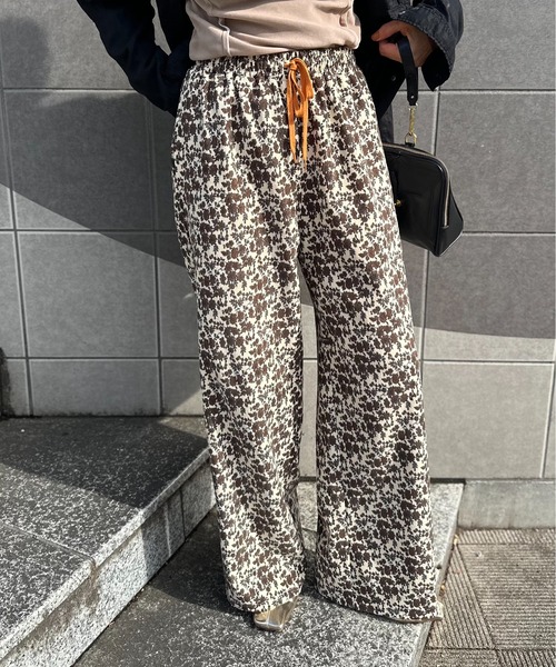 mi via loca（ミヴィアロカ）の「【アソート 】Vintageライク花柄/ドット/レオパード ワイドパンツ（その他パンツ・レディース・ネイビー/ブラウン/グレー/ベージュ・FREE）」の13枚目の写真