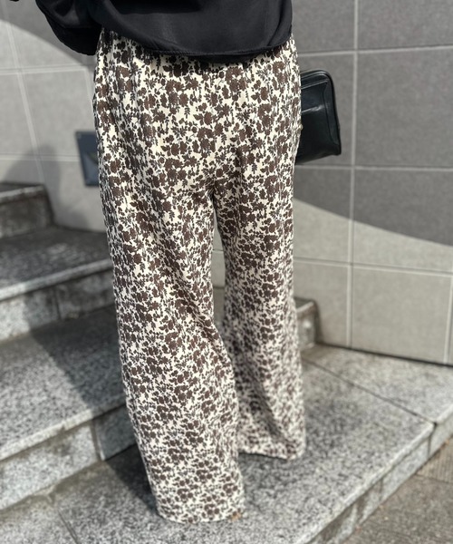 mi via loca（ミヴィアロカ）の「【アソート 】Vintageライク花柄/ドット/レオパード ワイドパンツ（その他パンツ・レディース・ネイビー/ブラウン/グレー/ベージュ・FREE）」の7枚目の写真