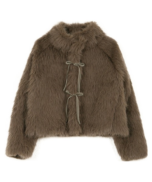 小澤美里さんコラボ ] リボンブローチつきエコファーショートコート