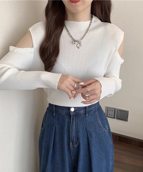 ampm(エーエムピーエム)の「ショルダーカットリブニットトップス(ニット/セーター・レディース・レッド/ホワイト/ブラック・FREE)」の19枚目の写真