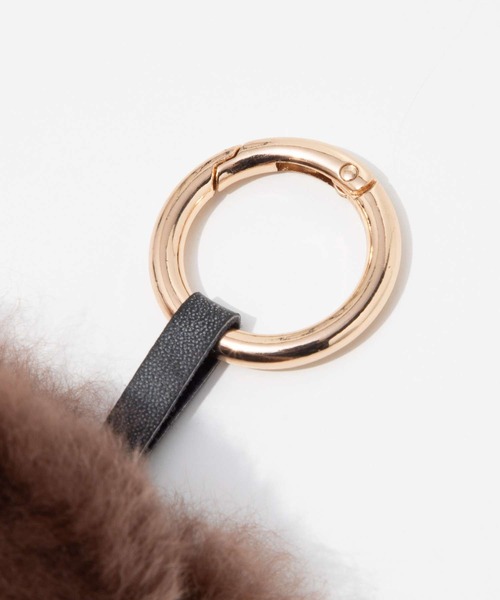 COSY（コージー）の「COSY Medium Bear Baby Alpaca Key ring コージー ミディアム ベア ベビーアルパカ キーリング 熊 チャーム（チャーム・レディース・ベージュ系1/グレー系1/ホワイト系1/ブラウン系1・FREE）」の9枚目の写真