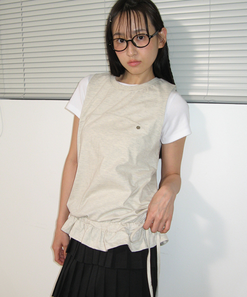 RONRON(ロンロン)の「FRILL SHIRRING SLEEVELESS OATMEAL(Tシャツ/カットソー・レディース・その他・FREE)」の4枚目の写真