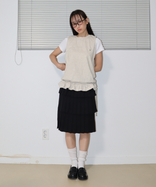 RONRON(ロンロン)の「FRILL SHIRRING SLEEVELESS OATMEAL(Tシャツ/カットソー・レディース・その他・FREE)」の5枚目の写真