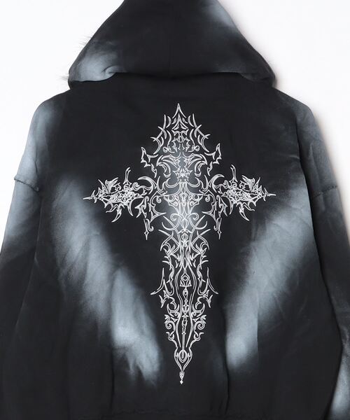 SILVER BULLET（シルバーバレット）の「『PSYCHO NATION UNDER GROUND /サイコネーションアンダーグラウンド』ファー脱着スプレーZIP PK（パーカー・メンズ・ブラック/カモフラージュ・M/L）」の4枚目の写真