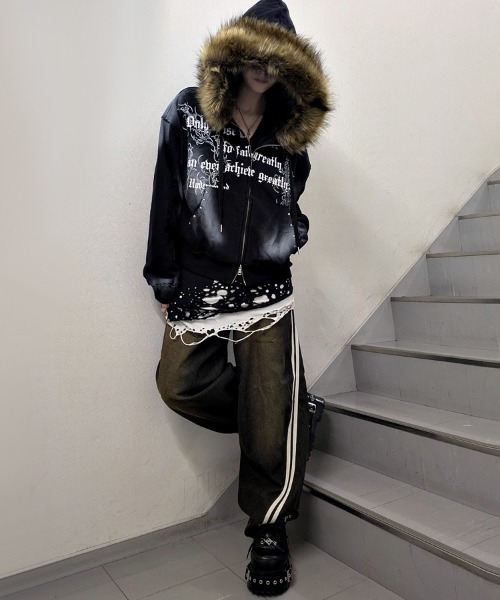 SILVER BULLET（シルバーバレット）の「『PSYCHO NATION UNDER GROUND /サイコネーションアンダーグラウンド』ファー脱着スプレーZIP PK（パーカー・メンズ・ブラック/カモフラージュ・M/L）」の6枚目の写真