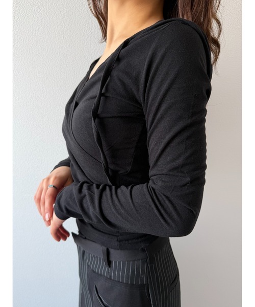 Geeong(ジーオン)の「【ZOZO限定】フーディー ラップカットソー(Tシャツ/カットソー・レディース・ブラウン/チャコールグレー/ブラック・FREE)」の7枚目の写真
