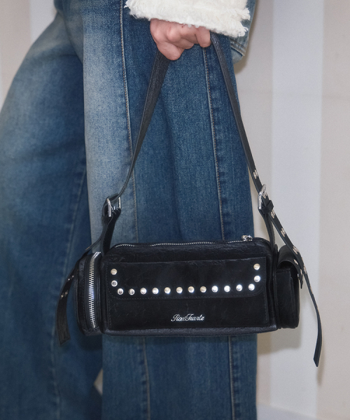 ROSEFRANTZ（ロゼフランツ）の「Multi Pocket Studded Shoulder Bag [Black]（ショルダーバッグ・レディース・ブラック・FREE）」の8枚目の写真