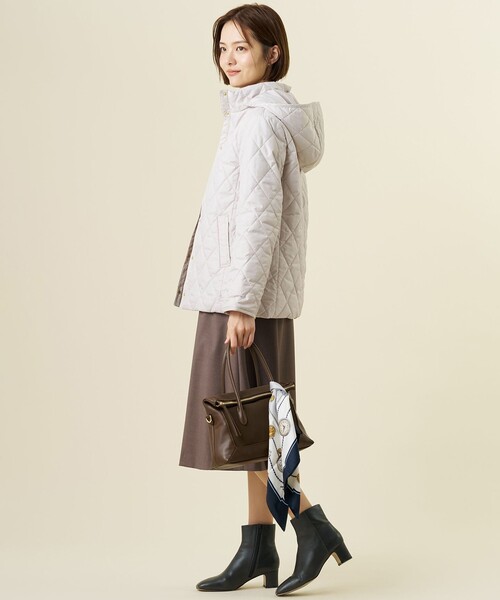 J.PRESS（ジェイプレス）の「【着こなしのポイントに】Traditional print  スクエア スカーフ（バンダナ/スカーフ・レディース・ネイビー系5/黄土色系5・F）」の19枚目の写真