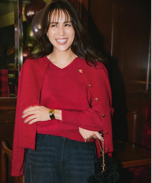 OPAQUE.CLIP(オペークドットクリップ)の「金ボタンラメニットカーディガン【洗濯機OK】(カーディガン/ボレロ・レディース・ブラック/ダークグレー/ワインレッド/オフホワイト・42/40/38)」の5枚目の写真