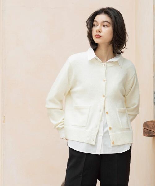 OPAQUE.CLIP(オペークドットクリップ)の「金ボタンラメニットカーディガン【洗濯機OK】(カーディガン/ボレロ・レディース・ブラック/ダークグレー/ワインレッド/オフホワイト・42/40/38)」の8枚目の写真