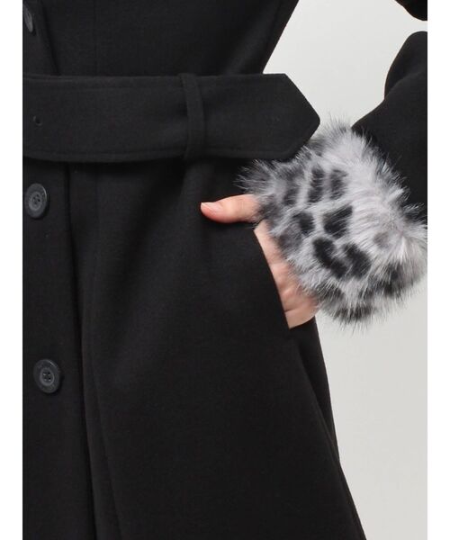 GYDA（ジェイダ）の「ベルト付タイトエコファーロングコート（チェスターコート・レディース・ブラック・FREE）」の13枚目の写真