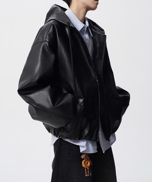 SHIBUYA Zy.(シブヤジー)の「Nightfallレザータッチオーバーサイズフーディ(ブルゾン・メンズ・ブラック・M/L/XL)」の5枚目の写真