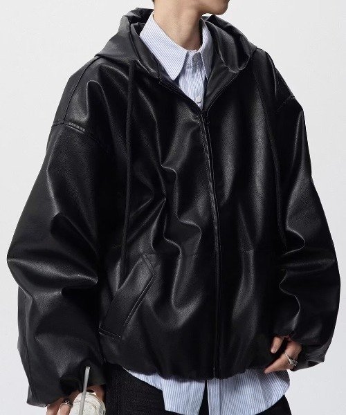 SHIBUYA Zy.(シブヤジー)の「Nightfallレザータッチオーバーサイズフーディ(ブルゾン・メンズ・ブラック・M/L/XL)」の2枚目の写真