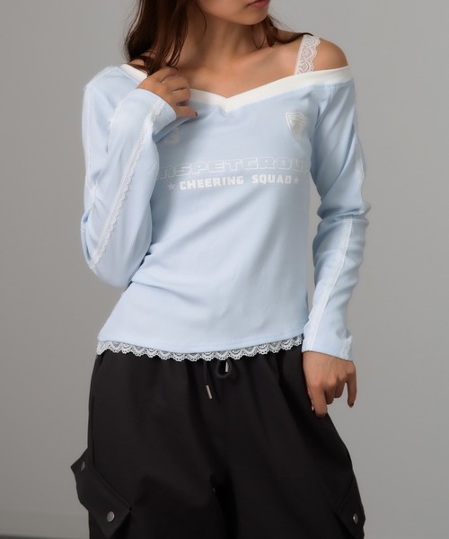 Chiina（チーナ）の「Chiina /ワンショルダー　レースラインスポーティートップス（Tシャツ/カットソー・レディース・ネイビー/レッド/グレー/ブルー・FREE）」の3枚目の写真