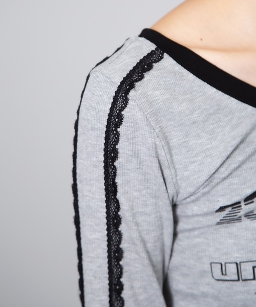 Chiina（チーナ）の「Chiina /ワンショルダー　レースラインスポーティートップス（Tシャツ/カットソー・レディース・ネイビー/レッド/グレー/ブルー・FREE）」の11枚目の写真