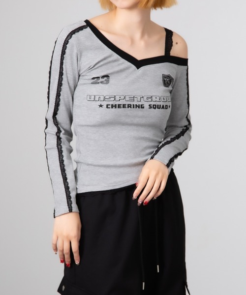 Chiina（チーナ）の「Chiina /ワンショルダー　レースラインスポーティートップス（Tシャツ/カットソー・レディース・ネイビー/レッド/グレー/ブルー・FREE）」の5枚目の写真