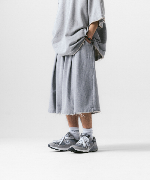 ANGLAN（アングラン）の「Valley Tuck Sweat Half Pants - Melange Grey（その他パンツ・メンズ・その他・ONE SIZE）」の3枚目の写真