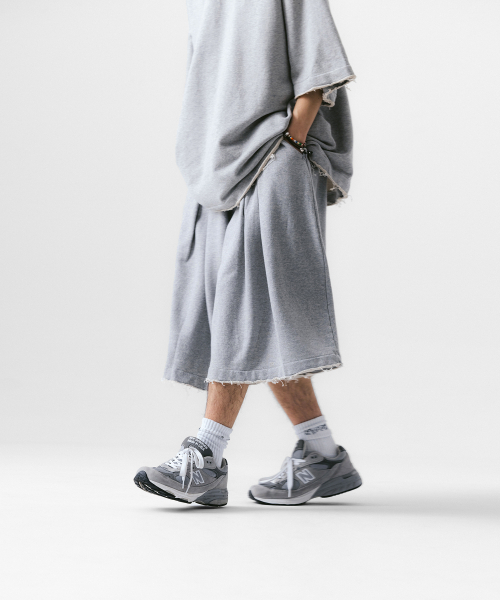 ANGLAN（アングラン）の「Valley Tuck Sweat Half Pants - Melange Grey（その他パンツ・メンズ・その他・ONE SIZE）」の4枚目の写真