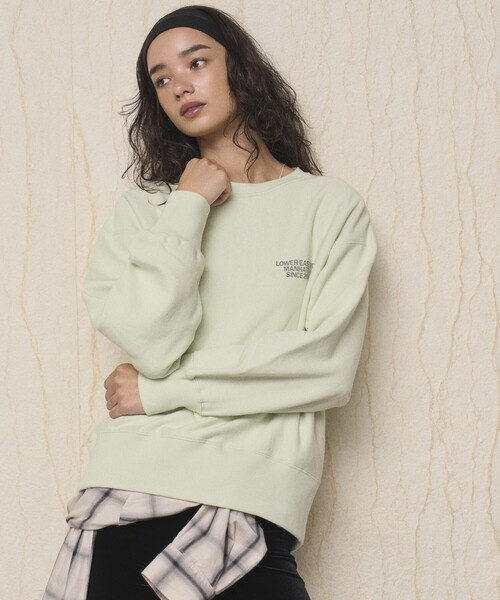 AMERICANA（アメリカーナ）の「Americana × Firsthand/アメリカーナ 別注 ダブルプリント クルーネックスウェット / ロゴプリント（スウェット・レディース・ブルーグリーン/ダークブラウン/オフホワイト・ONE SIZE）」の5枚目の写真