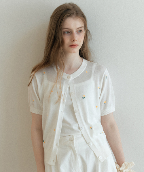 YUPPE(ヨッペ)の「BLOOM STITCH CARDIGAN_WHITE(カーディガン/ボレロ・レディース・その他・FREE)」の3枚目の写真