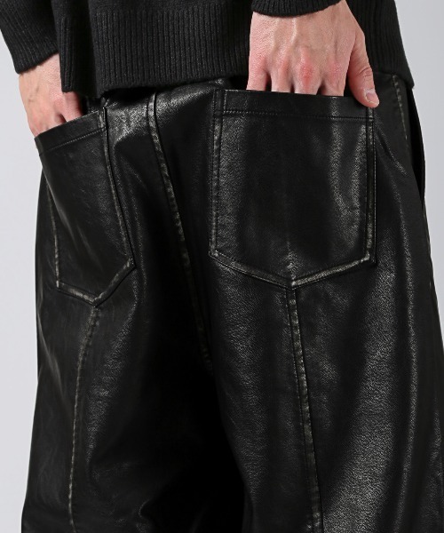 LUXSTYLE(ラグスタイル)の「ヴィンテージ加工PUレザーワイドパンツ(その他パンツ・メンズ・ブラック・M/L)」の10枚目の写真