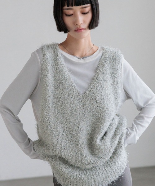 LOWRYS FARM（ローリーズファーム）の「チュールシャギーベスト　638101（ベスト・レディース・グレー/アイボリー/ブラック・FREE）」の3枚目の写真