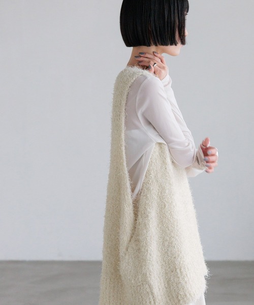 LOWRYS FARM（ローリーズファーム）の「チュールシャギーベスト　638101（ベスト・レディース・グレー/アイボリー/ブラック・FREE）」の11枚目の写真