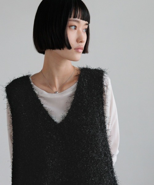 LOWRYS FARM（ローリーズファーム）の「チュールシャギーベスト　638101（ベスト・レディース・グレー/アイボリー/ブラック・FREE）」の15枚目の写真