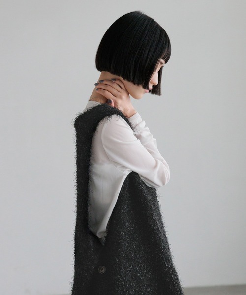 LOWRYS FARM（ローリーズファーム）の「チュールシャギーベスト　638101（ベスト・レディース・グレー/アイボリー/ブラック・FREE）」の16枚目の写真