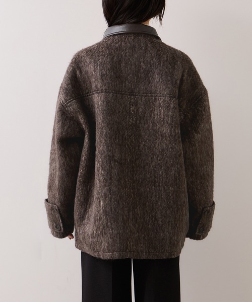 VIS（ビス）の「【WEB限定】衿袖レザーシャギーアウター（カバーオール・レディース・ダークブラウン/チャコールグレー・FREE）」の12枚目の写真