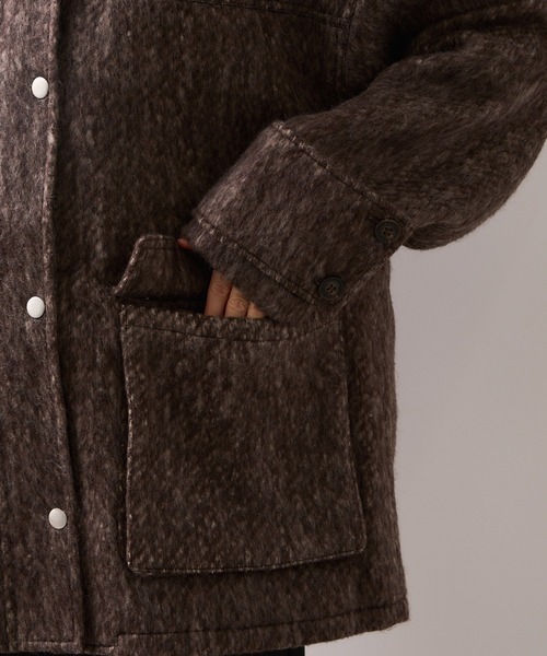 VIS（ビス）の「【WEB限定】衿袖レザーシャギーアウター（カバーオール・レディース・ダークブラウン/チャコールグレー・FREE）」の7枚目の写真