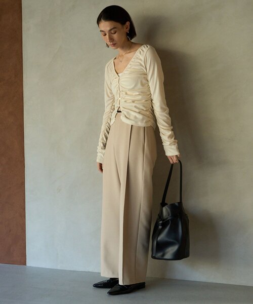 CAPRICIEUX LE'MAGE（カプリシューレマージュ）の「パイピングドレープカーディガン（Tシャツ/カットソー・レディース・ホワイト系その他/ベージュ/チャコールグレー・FREE）」の5枚目の写真