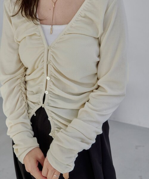 CAPRICIEUX LE'MAGE（カプリシューレマージュ）の「パイピングドレープカーディガン（Tシャツ/カットソー・レディース・ホワイト系その他/ベージュ/チャコールグレー・FREE）」の9枚目の写真