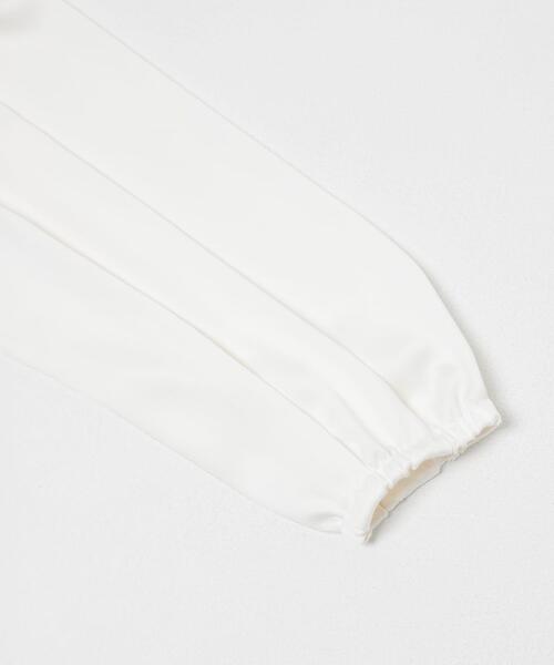 URBAN RESEARCH ROSSO WOMEN（アーバンリサーチ　ロッソ）の「ハンマーサテンギャザーブラウス（シャツ/ブラウス・レディース・ホワイト/ブラック・FREE）」の14枚目の写真