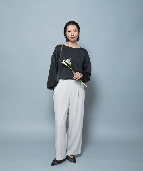 URBAN RESEARCH ROSSO WOMEN（アーバンリサーチ　ロッソ）の「ハンマーサテンギャザーブラウス（シャツ/ブラウス・レディース・ホワイト/ブラック・FREE）」の18枚目の写真