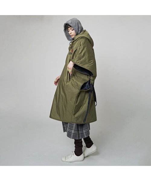 ATHPLATFORM(アスプラットフォーム)の「AU32OT08 フードパーカーパンチョ_カーキ(ダウンジャケット/コート・レディース・その他・FREE)」の4枚目の写真