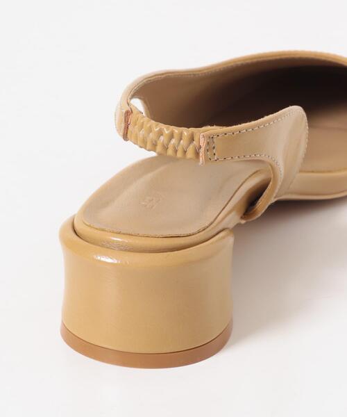 KBF（ケイビーエフ）の「スクエアトゥアシンメトリーパンプス（パンプス・レディース・ブラック/キャメル・38/36/37）」の13枚目の写真