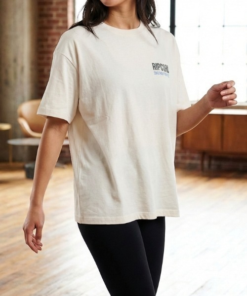 rip curl(リップカール)の「【RIPCURL(リップカール)】バックプリント Tシャツ/半袖(Tシャツ/カットソー・レディース・ブラック系その他/ナチュラル・SMALL/MEDIUM)」の2枚目の写真