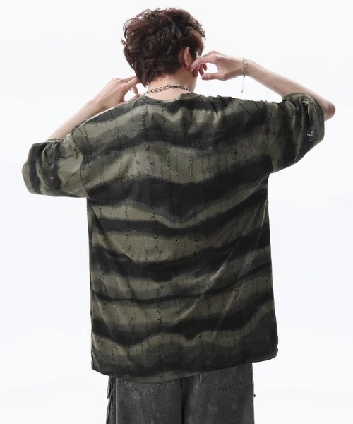 lilful（リルフル）の「【26年春夏新作】ダメージボーダータイダイ柄クラッシュTシャツ（Tシャツ/カットソー・メンズ・グレー/ダークグリーン/ベージュ・M/L）」の12枚目の写真