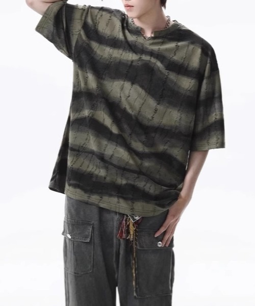 lilful（リルフル）の「【26年春夏新作】ダメージボーダータイダイ柄クラッシュTシャツ（Tシャツ/カットソー・メンズ・グレー/ダークグリーン/ベージュ・M/L）」の11枚目の写真