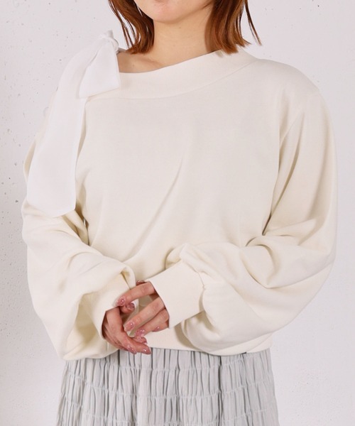 archives（アルシーヴ）の「シフォンリボンワンショルスウェット（スウェット・レディース・グレー/アイボリー/ネイビー・MEDIUM）」の2枚目の写真