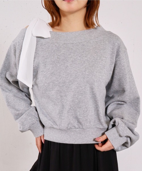 archives（アルシーヴ）の「シフォンリボンワンショルスウェット（スウェット・レディース・グレー/アイボリー/ネイビー・MEDIUM）」の4枚目の写真