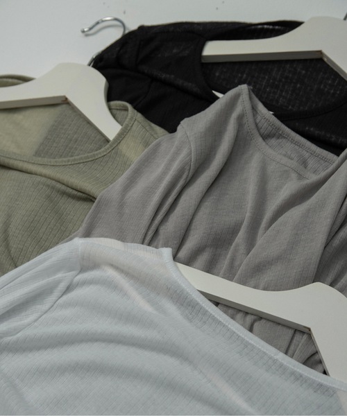 lawgy（ラウジー）の「rib sheer round neck tops / リブシアーラウンドネックトップス（Tシャツ/カットソー・レディース・ブラック/グレー/ホワイト/ライトカーキ・FREE）」の5枚目の写真